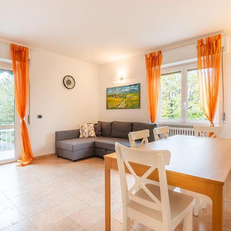 Appartamento Casa Lella, Dervio Esterno foto